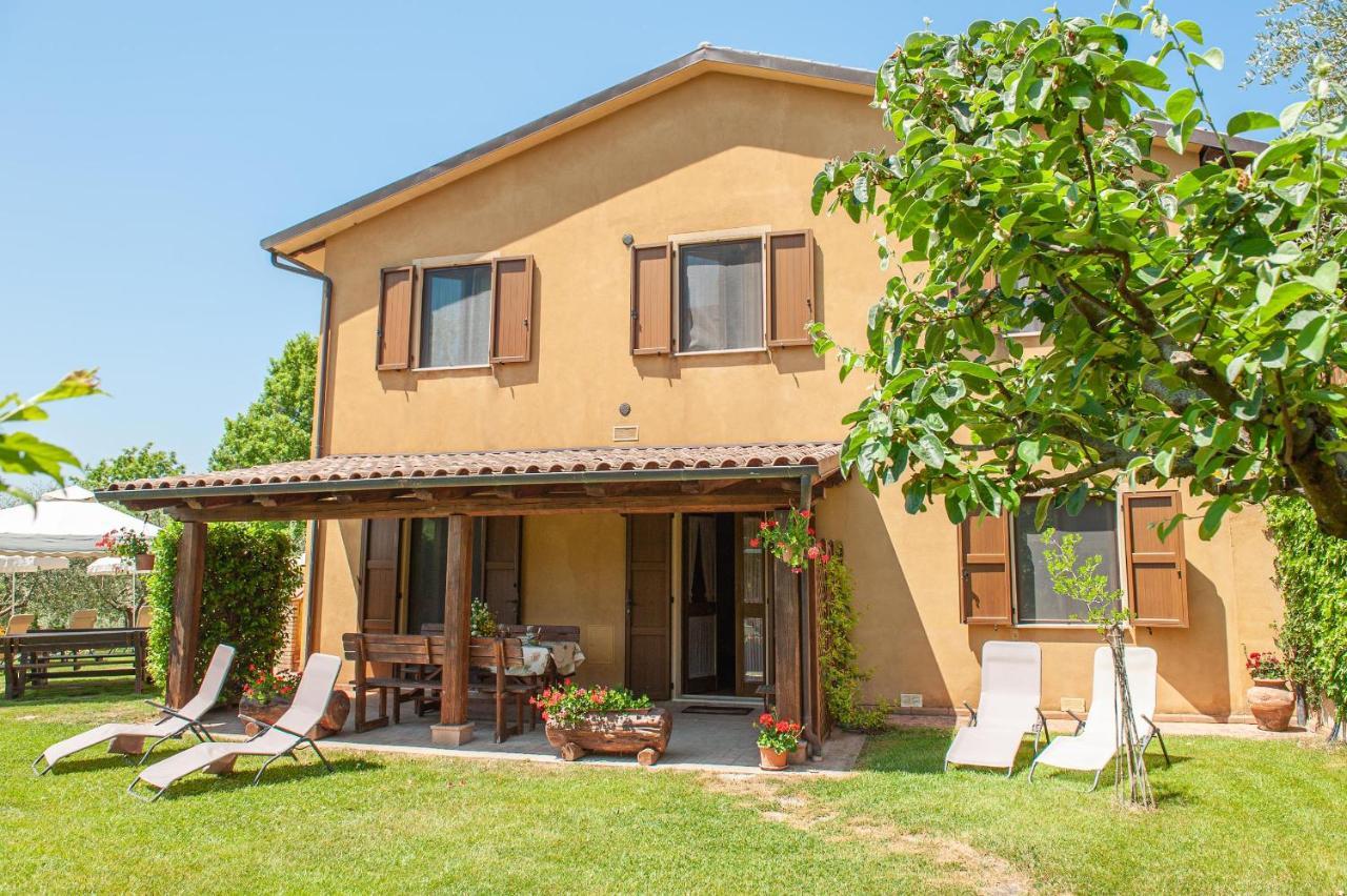 Agriturismo Le Dolci Colline Valfabbrica Extérieur photo