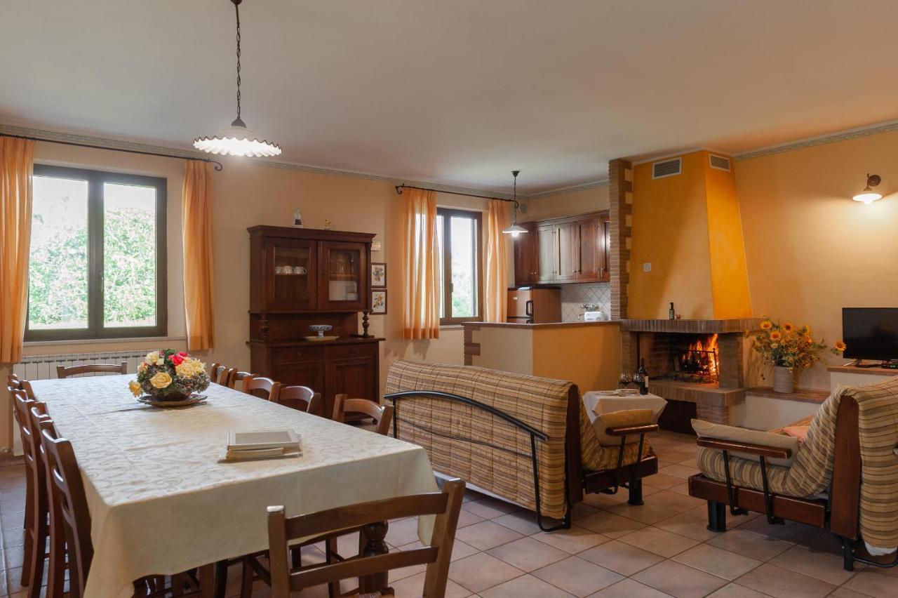 Agriturismo Le Dolci Colline Valfabbrica Extérieur photo
